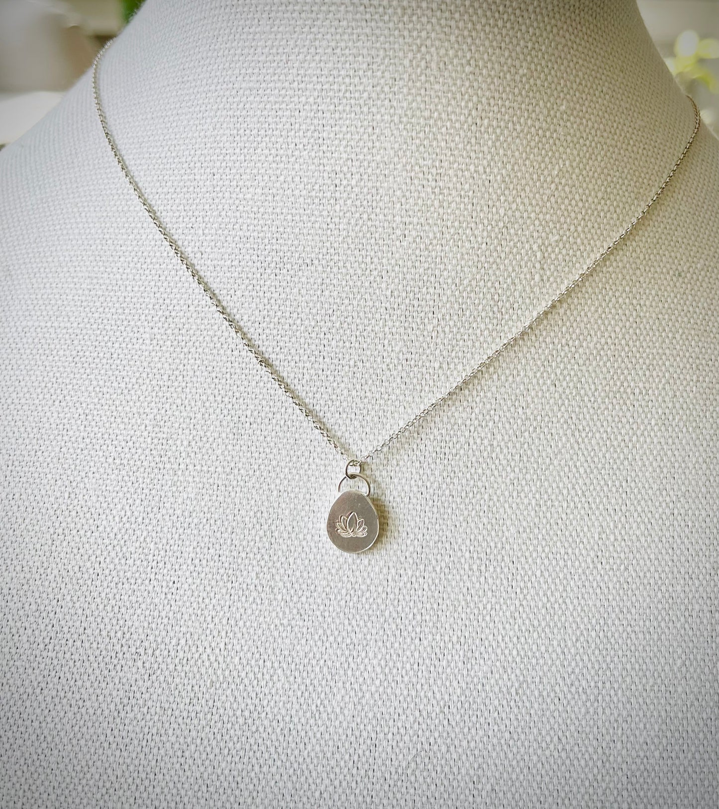 Little Lotus necklace